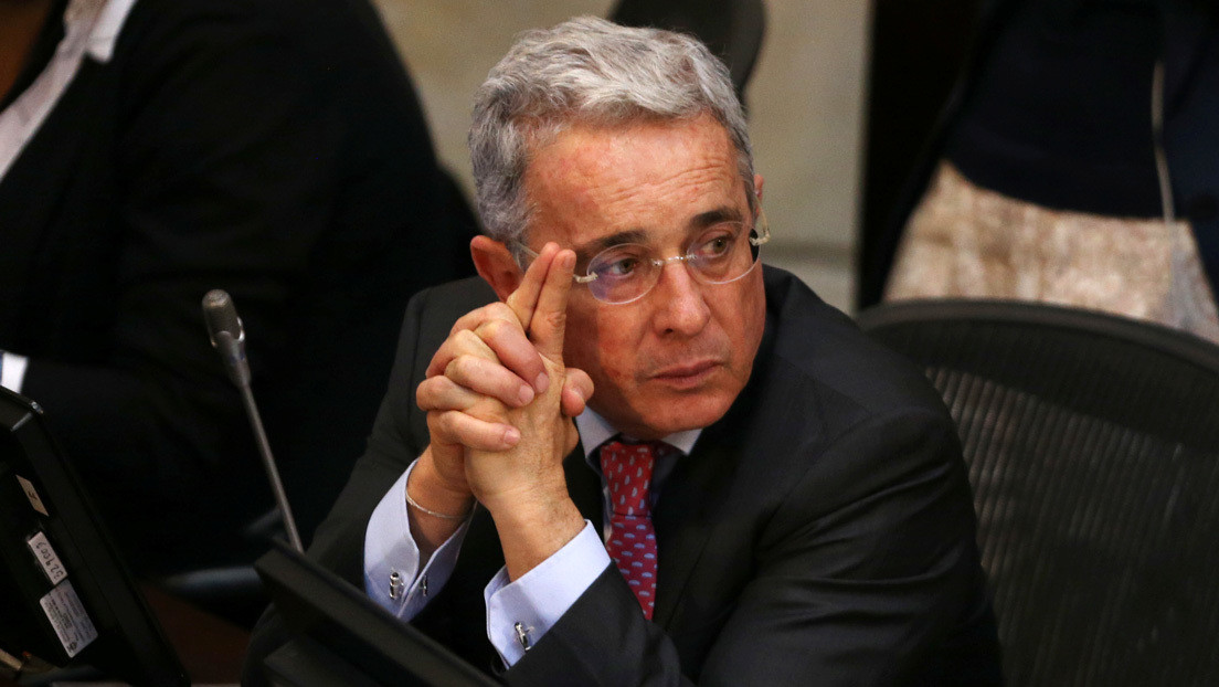 Álvaro Uribe renuncia como senador de Colombia ante investigación judicial en su contra alvaro-uribe-renuncia-como-senador-de-colombia-ante-investigacion-judicial-en-su-contra